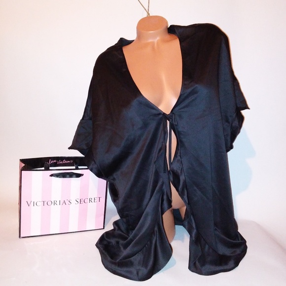 Victoria Secret Robe - Picture 1 of 8
